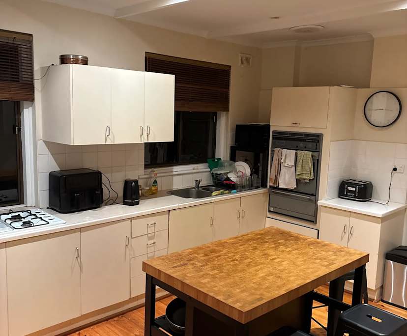 Unfurnished room in a share house