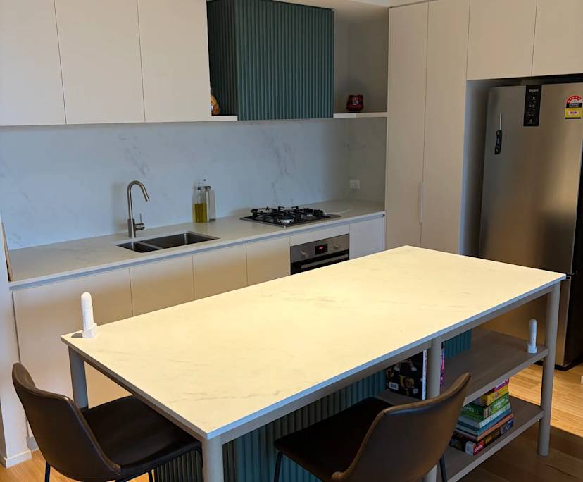 $350, Flatshare, 2 bathrooms, West End QLD 4101