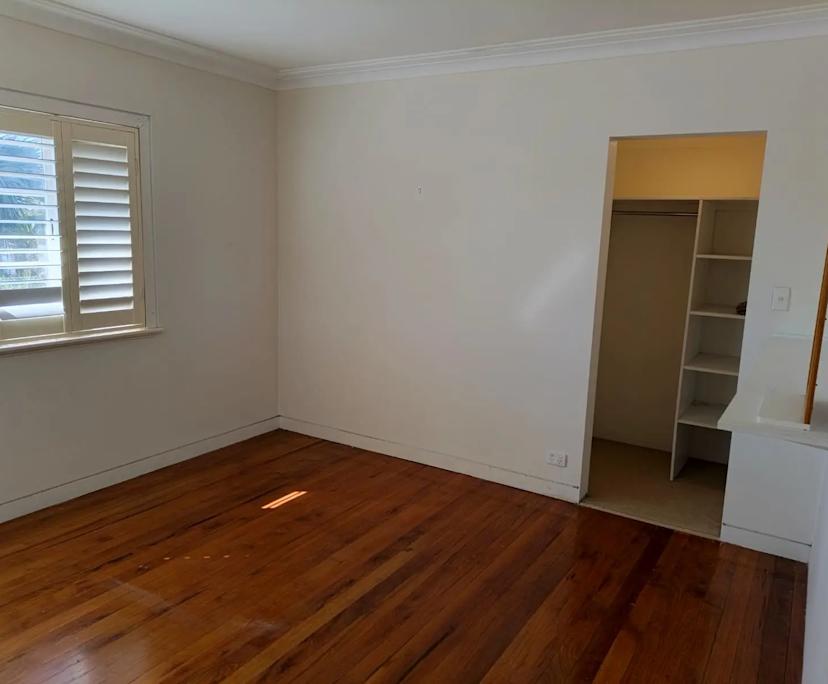 Whole property with 3 rooms for rent