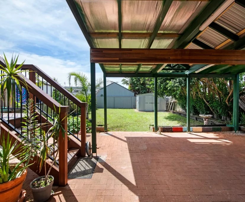 $350, Share-house, 5 bathrooms, Miami QLD 4220
