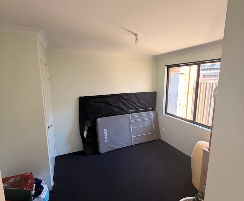 Room in a share house