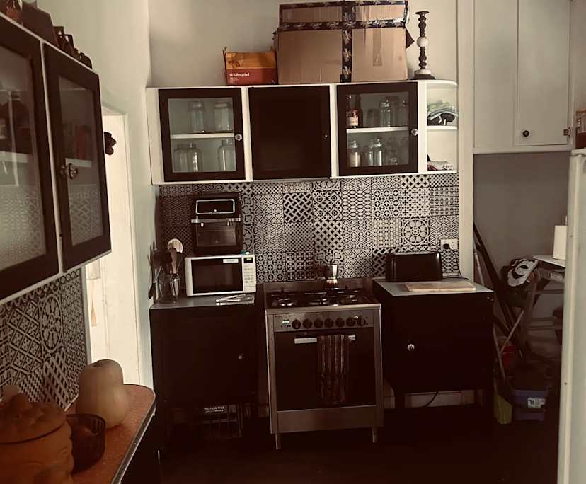 $285, Share-house, 2 bathrooms, Edge Hill QLD 4870