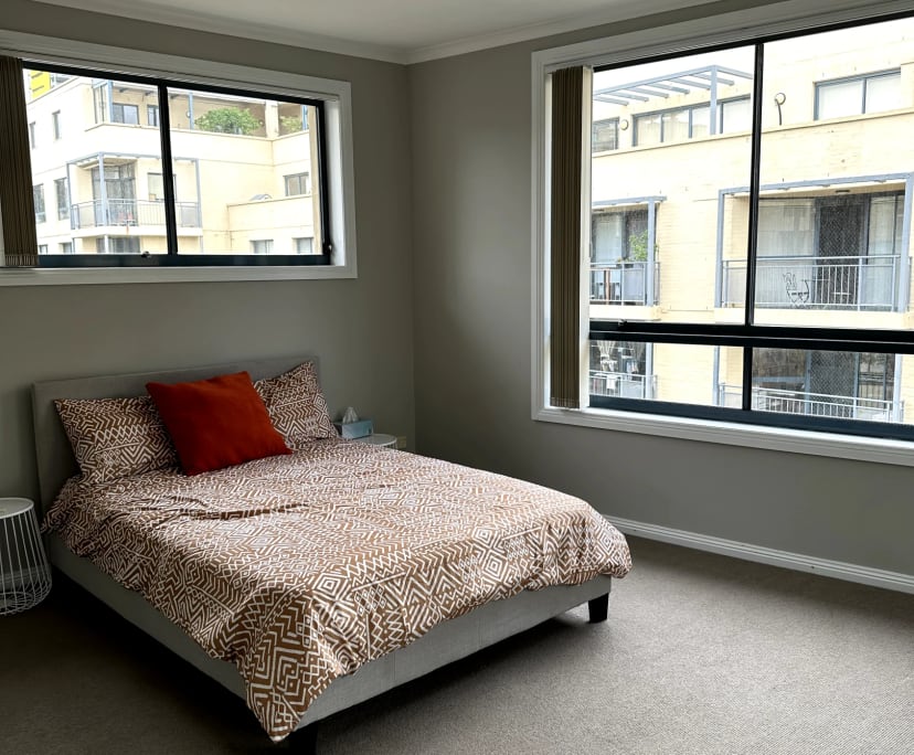 Furnished room with ensuite in a flatshare