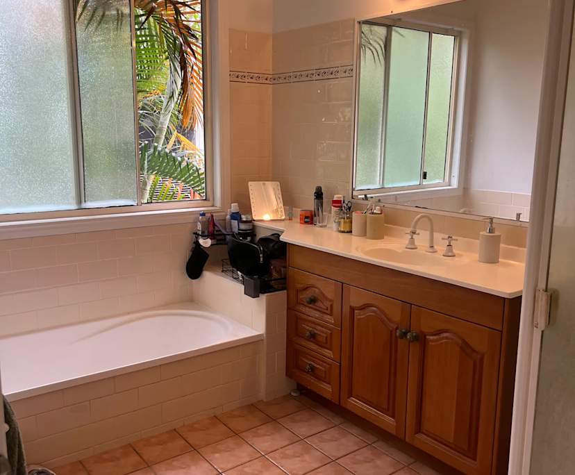 $180, Share-house, 4 bathrooms, Red Hill QLD 4059