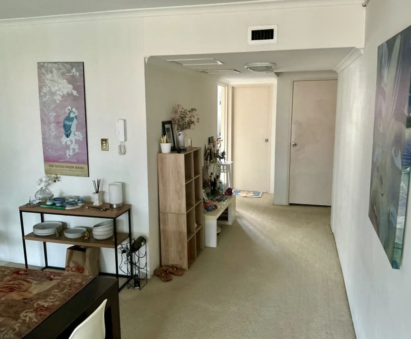 Unfurnished room with ensuite in a flatshare