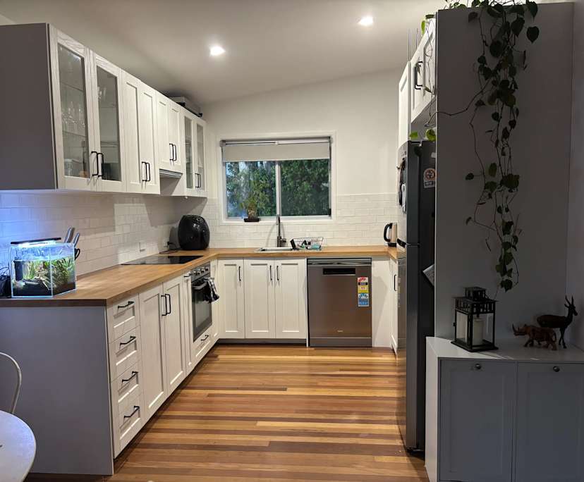 Room in a share house