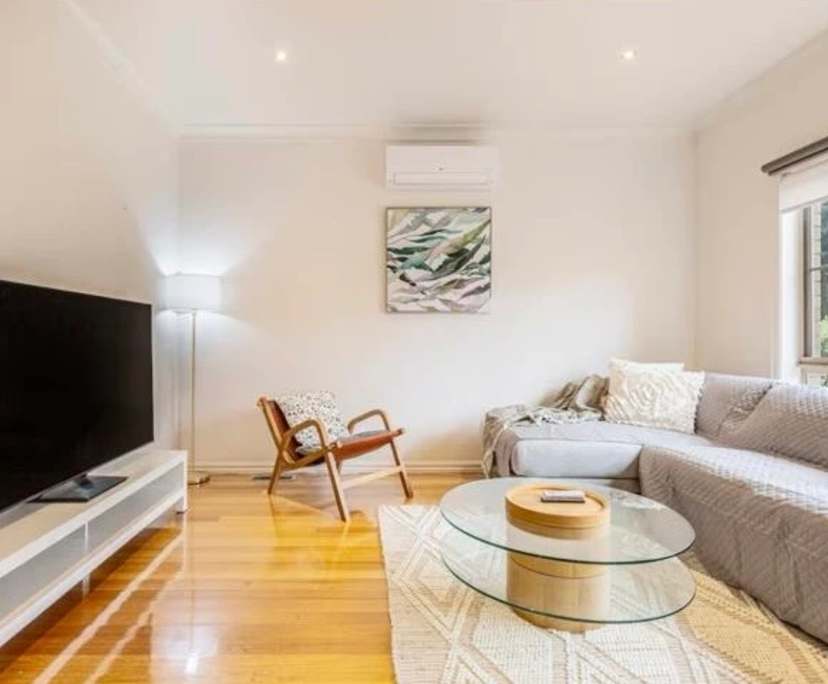 Whole property with 3 rooms for rent