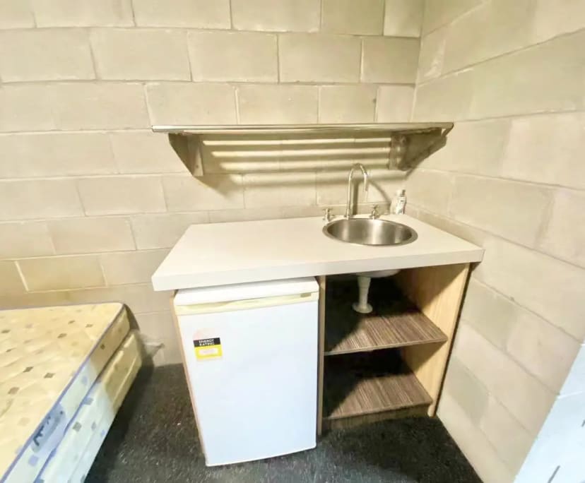 $220, Student-accommodation, 4 bathrooms, Toowong QLD 4066
