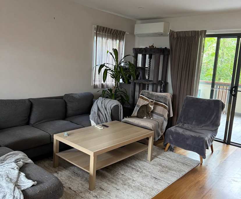 $375, Share-house, 3 bathrooms, Greenslopes QLD 4120