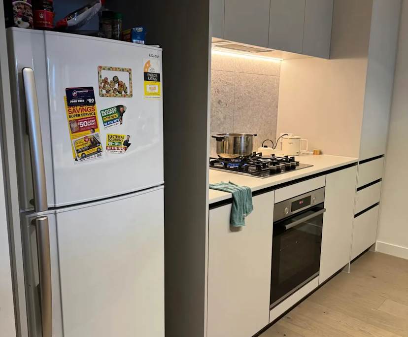 Unfurnished room with ensuite in a flatshare