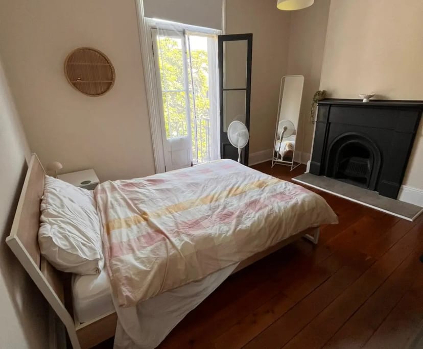 Furnished room in a share house