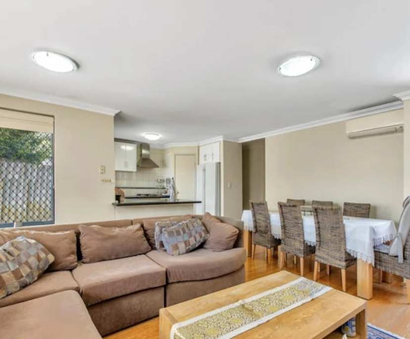 Furnished room in a share house
