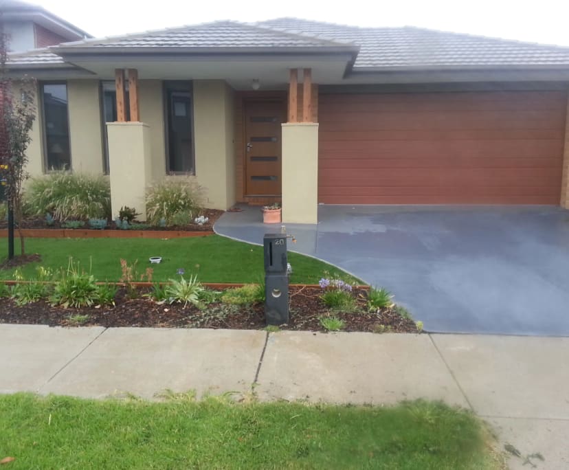 Room for Rent in Point Cook, Melbourne 240, Furni...