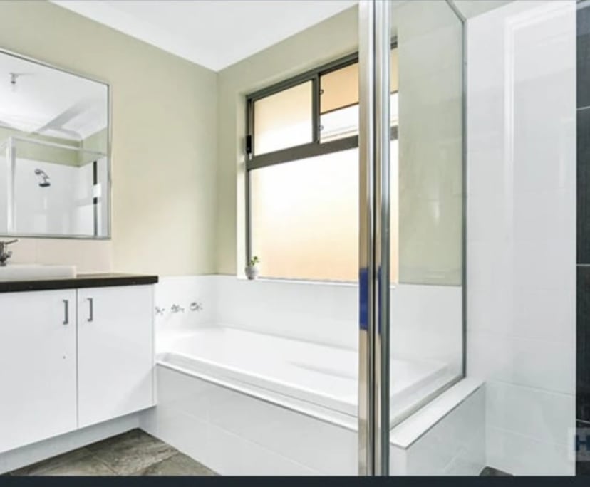 Room in a share house