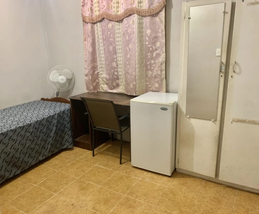 Furnished room in a share house
