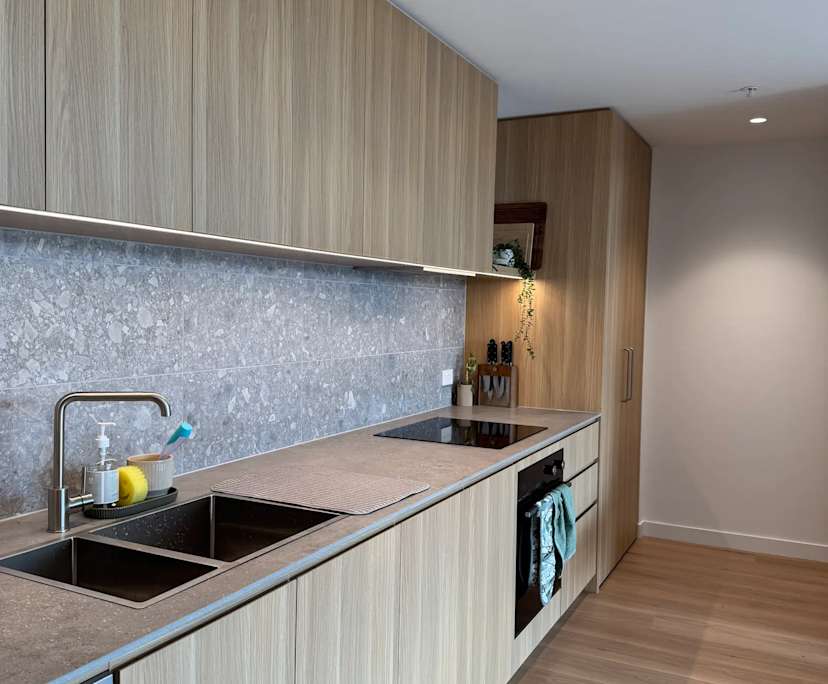 Unfurnished room with own bathroom