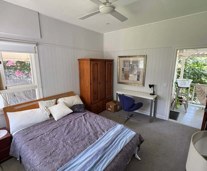 $320, Share-house, 4 bathrooms, Kenmore QLD 4069