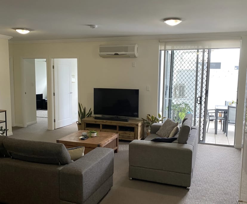 Room for Rent in Teneriffe, Brisbane 350, Unfurni...