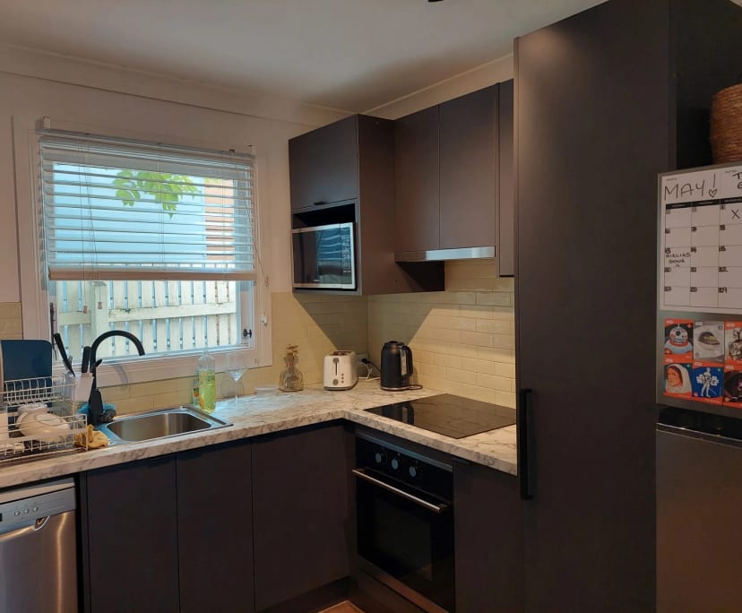 $325, Share-house, 2 rooms, East Brisbane QLD 4169, East Brisbane QLD 4169