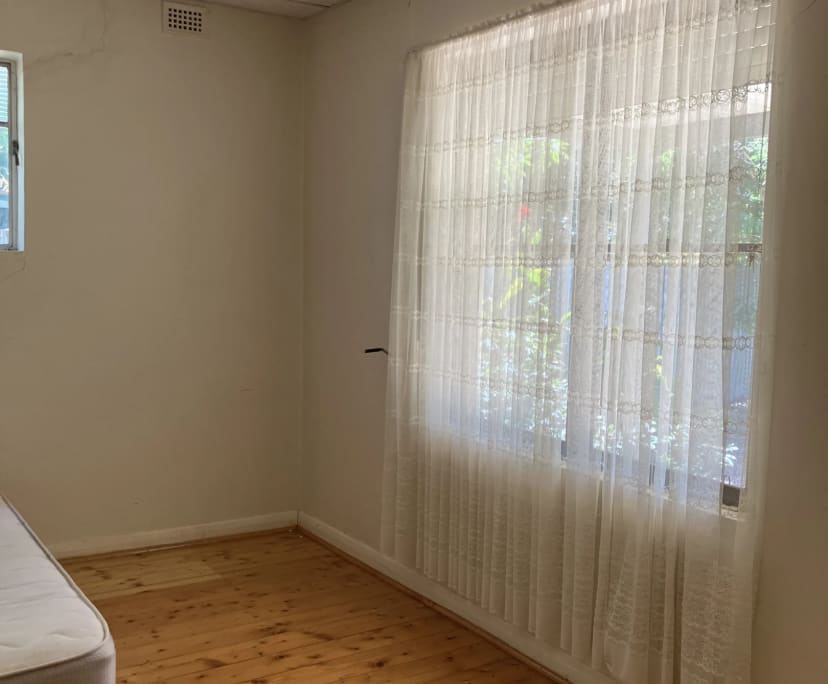 Unfurnished room in a share house