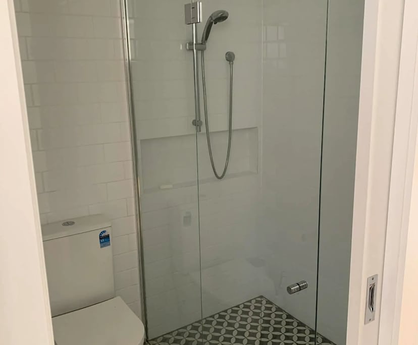 $575, Studio, 1 bathroom, Mornington VIC 3931