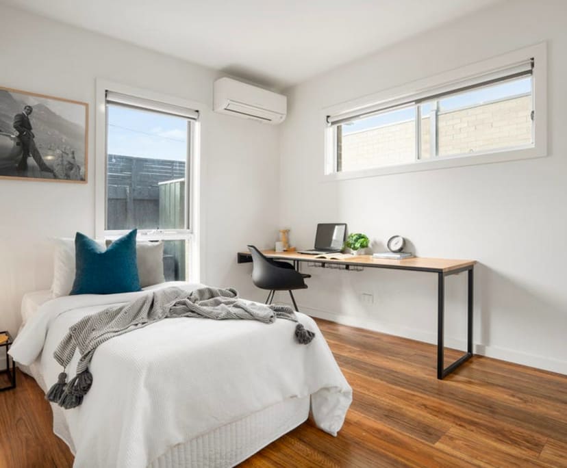 Room in a share house