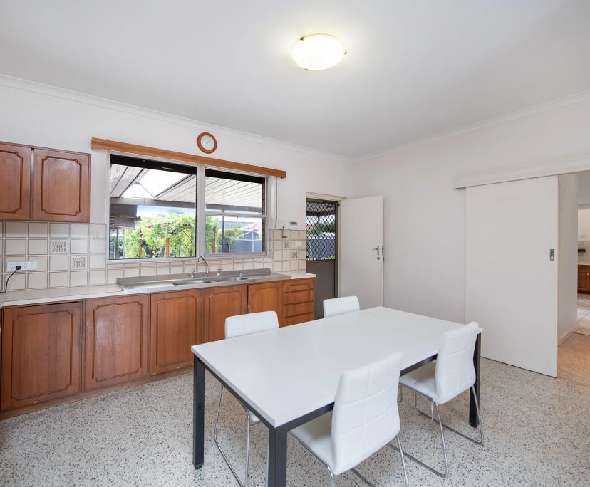 2 Rooms for Rent in Croydon Park, Adelaide 22035...