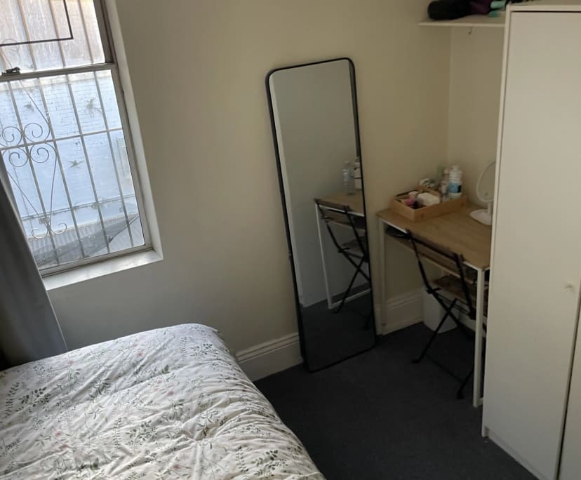 Furnished room in a share house
