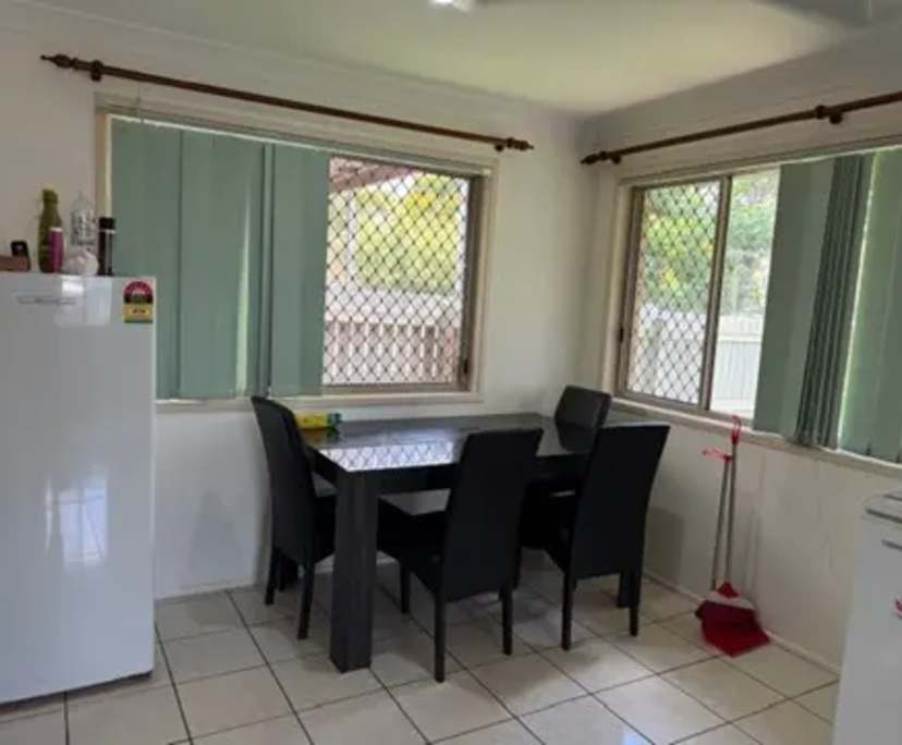$300, Share-house, 3 bathrooms, Allenstown QLD 4700