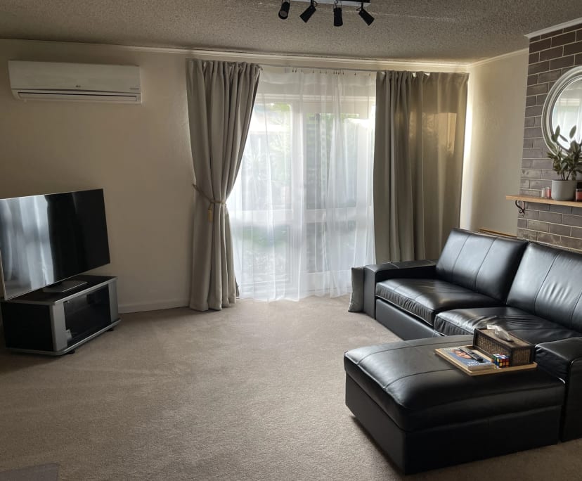 Room in a share house