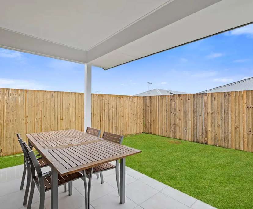 $310, Share-house, 3 bathrooms, Redbank Plains QLD 4301