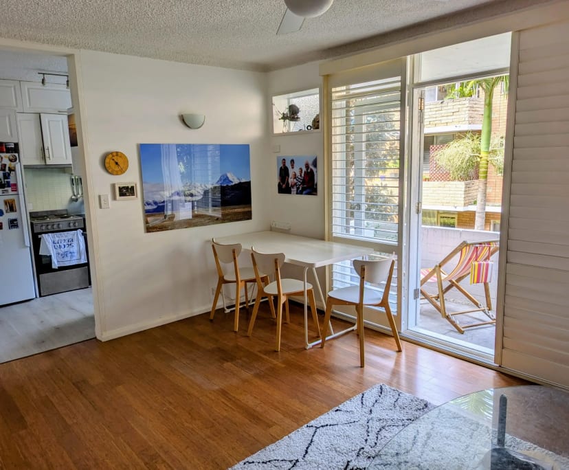 Furnished room in a flatshare