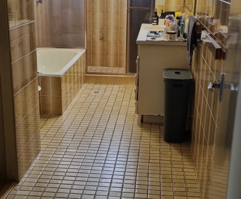 $450, Flatshare, 2 bathrooms, Surfers Paradise QLD 4217