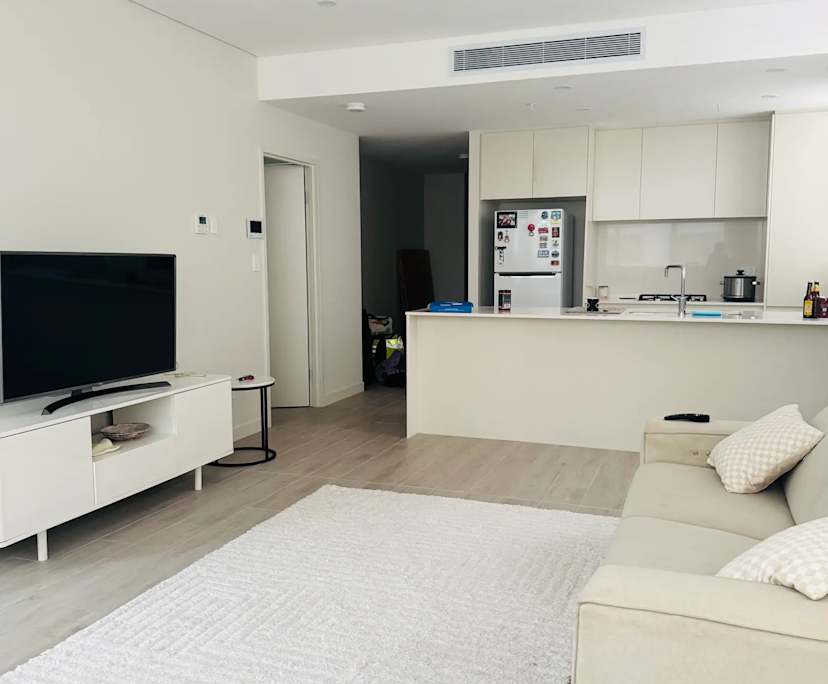 $380, Whole-property, 2 bathrooms, Caringbah NSW 2229