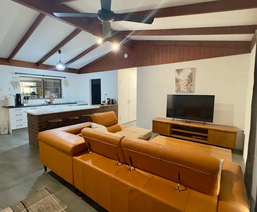 $330, Share-house, 3 bathrooms, Smithfield QLD 4878