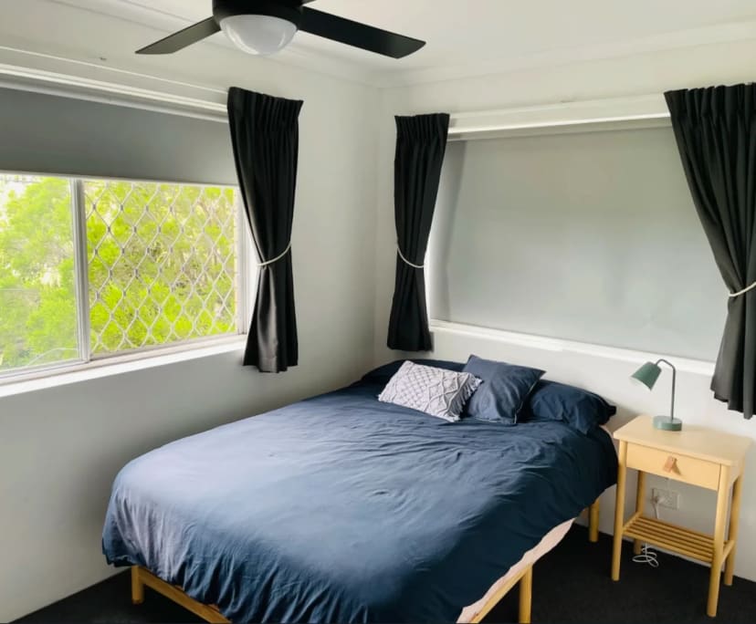 Furnished room in a flatshare