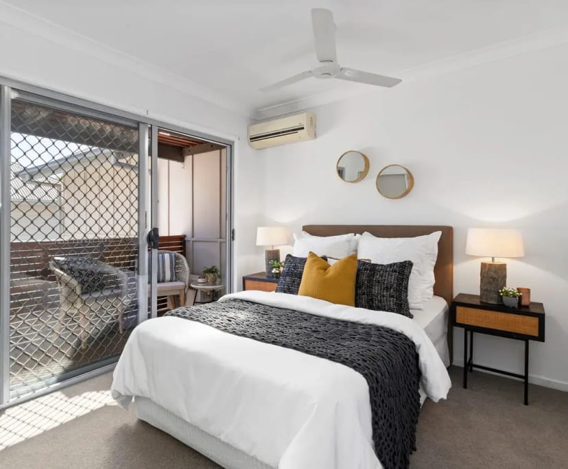 Room for Rent in Wooloowin, Brisbane 300, Furnish...