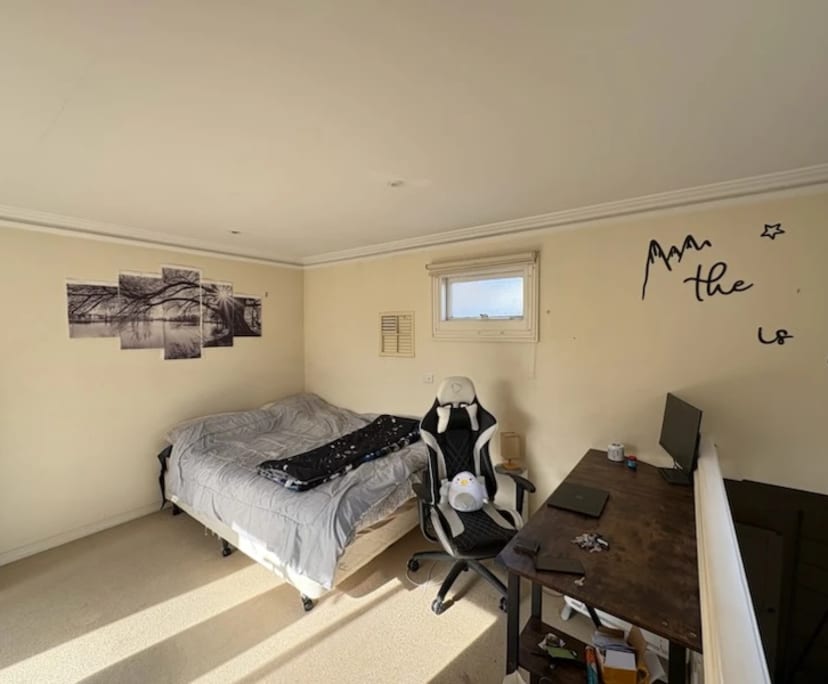 Room with ensuite in a share house
