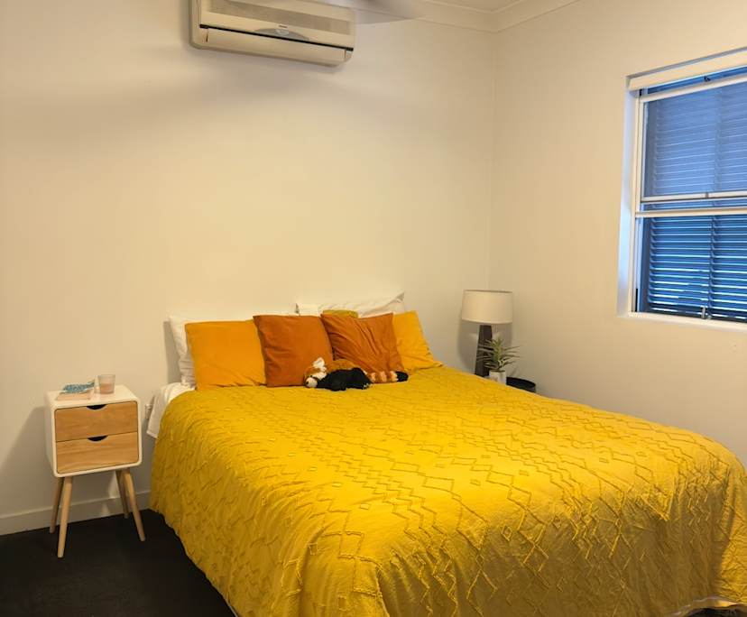 Furnished room with own bathroom