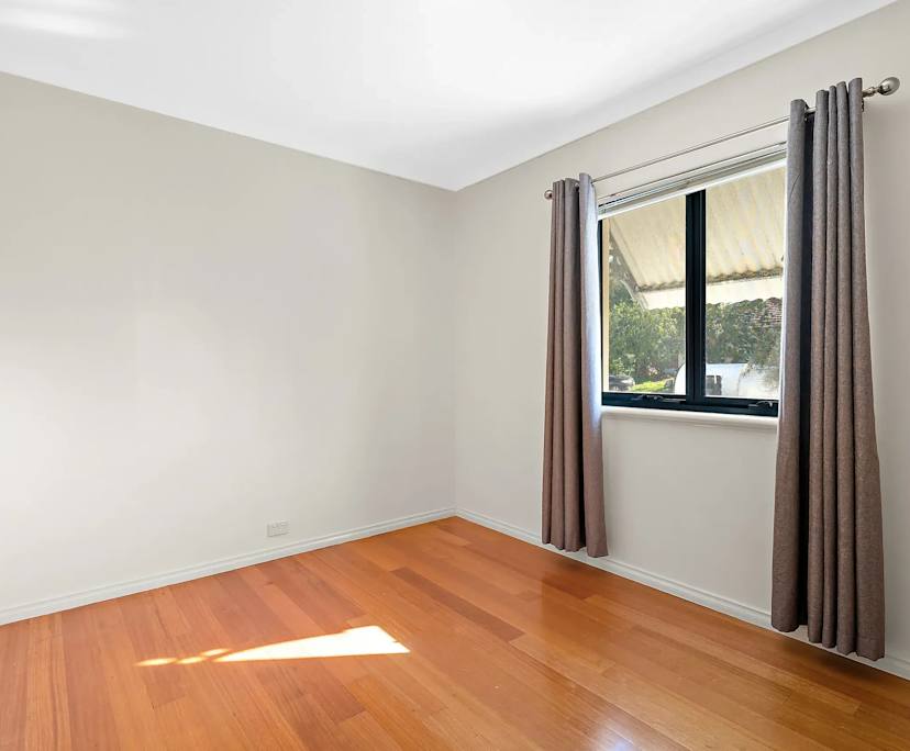 Unfurnished room in a share house