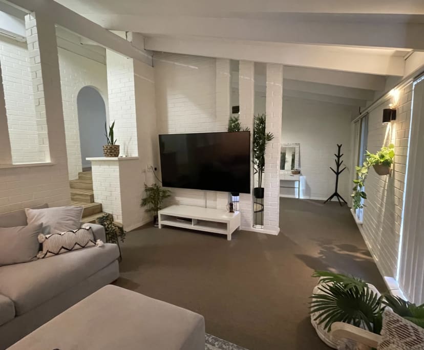 Furnished room with own bathroom