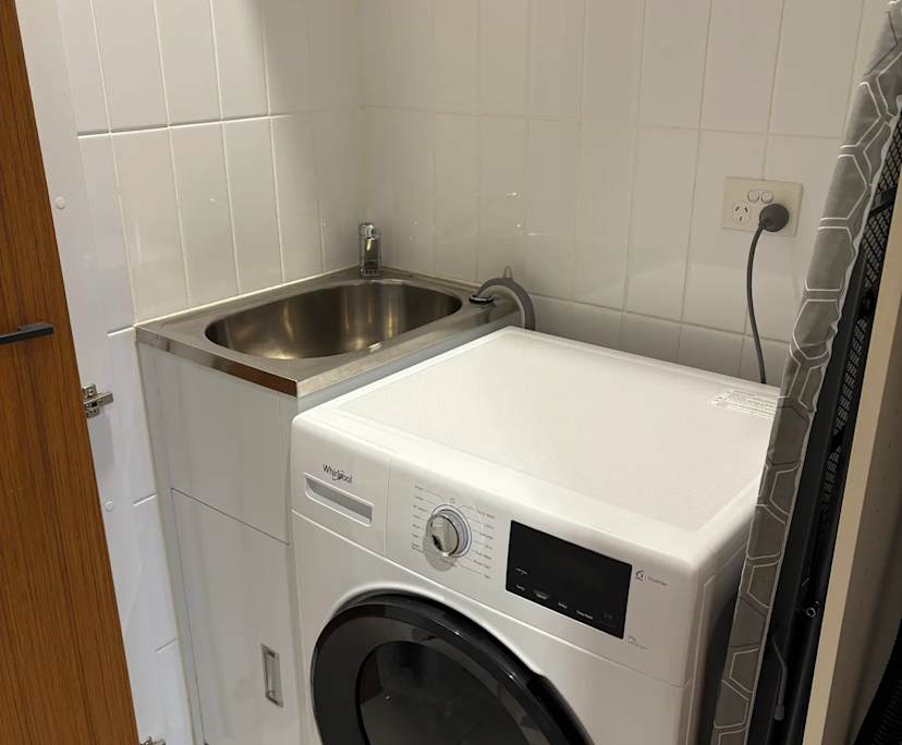 $300, Flatshare, 2 bathrooms, Caulfield VIC 3162