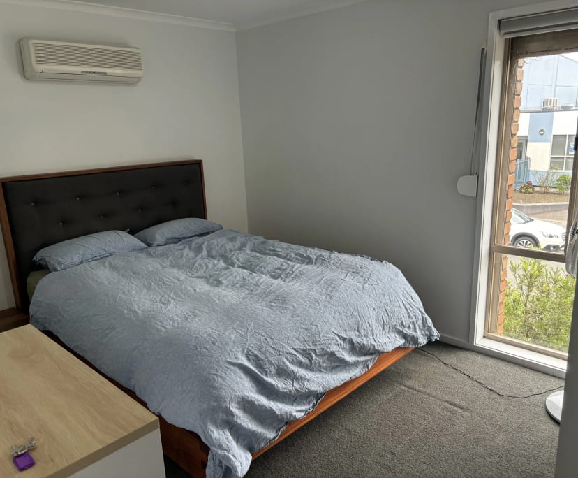 Room in a share house