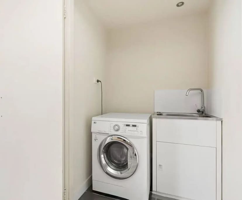 $350, Flatshare, 2 bathrooms, Perth WA 6004