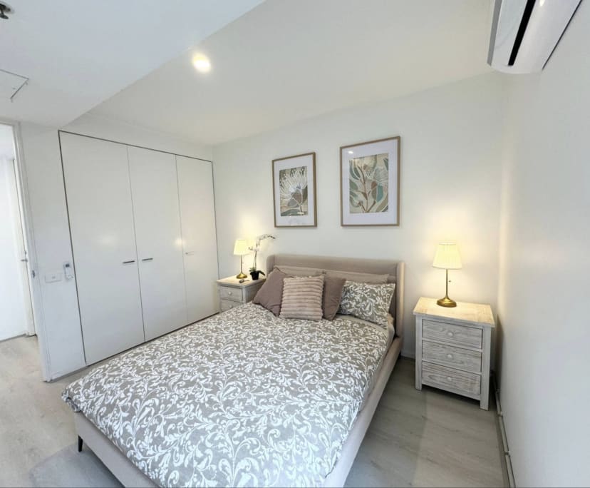 $800, 1-bed, 1 bathroom, St Kilda VIC 3182
