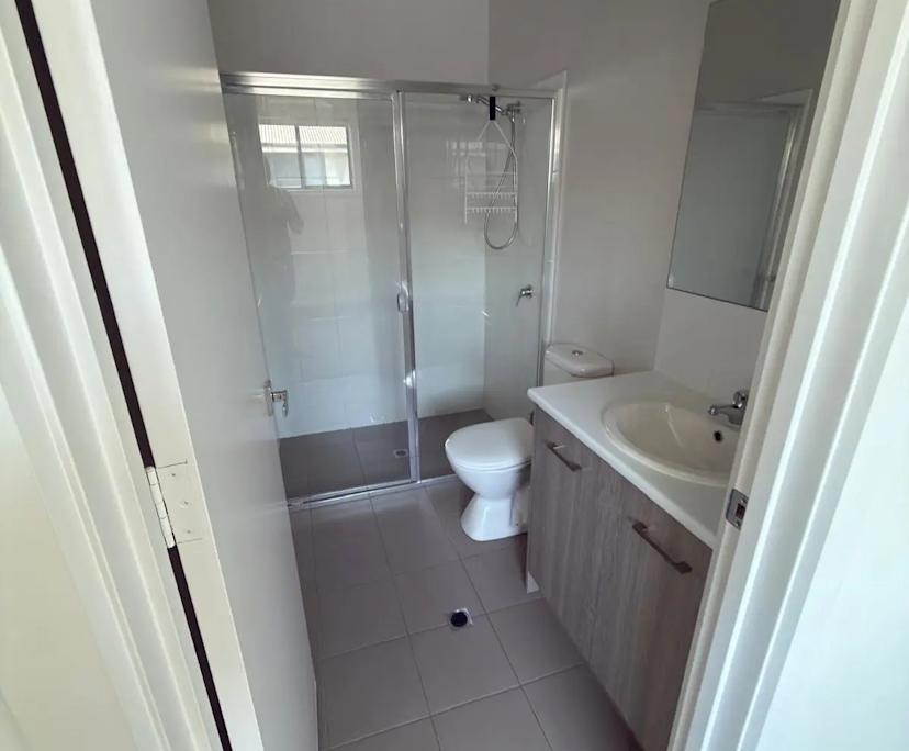 $350, Share-house, 2 bathrooms, Royal Park SA 5014