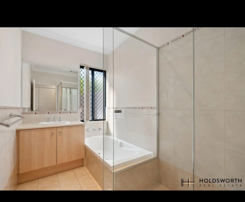 Unfurnished room with own bathroom