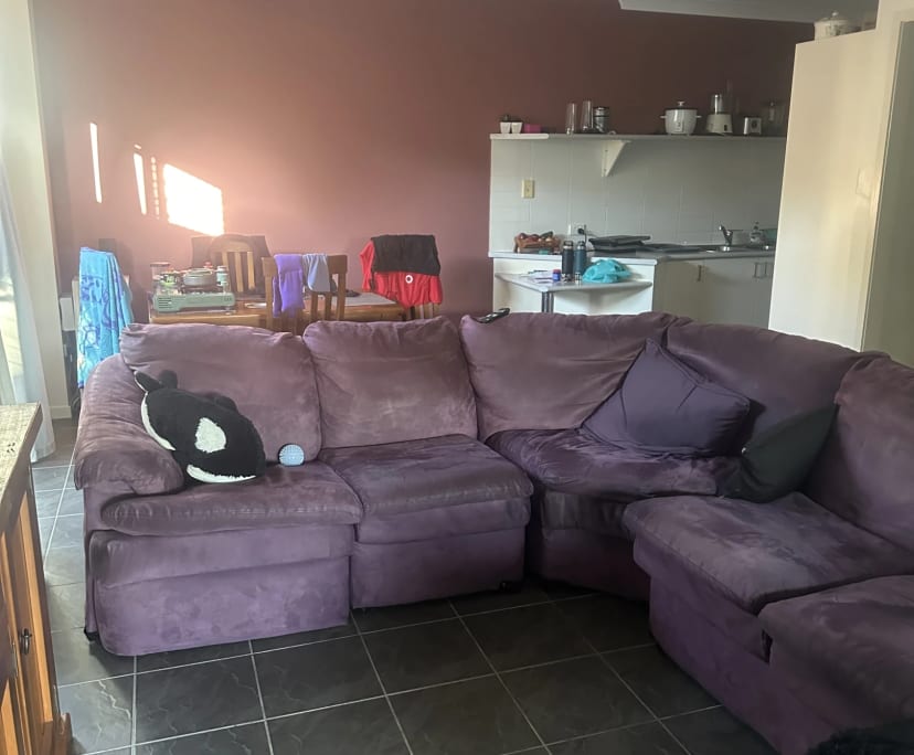 $300, Flatshare, 3 bathrooms, Rosslea QLD 4812