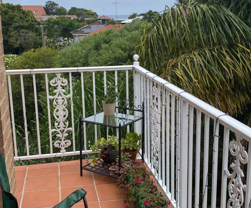 Furnished room in a flatshare