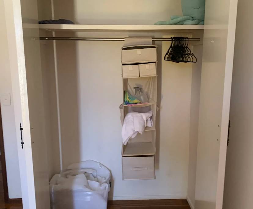 $220, Share-house, 4 bathrooms, Robertson QLD 4109